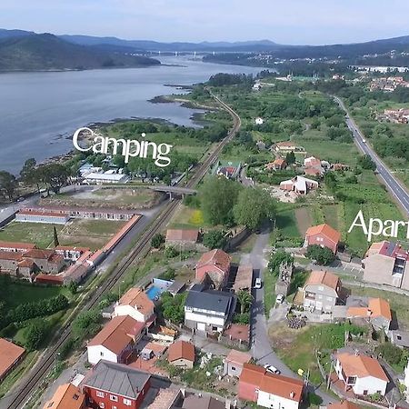 Apartamentos Turisticos Vilagarcia- Rio Ulla Вілагарсія-де-Ароуса Екстер'єр фото