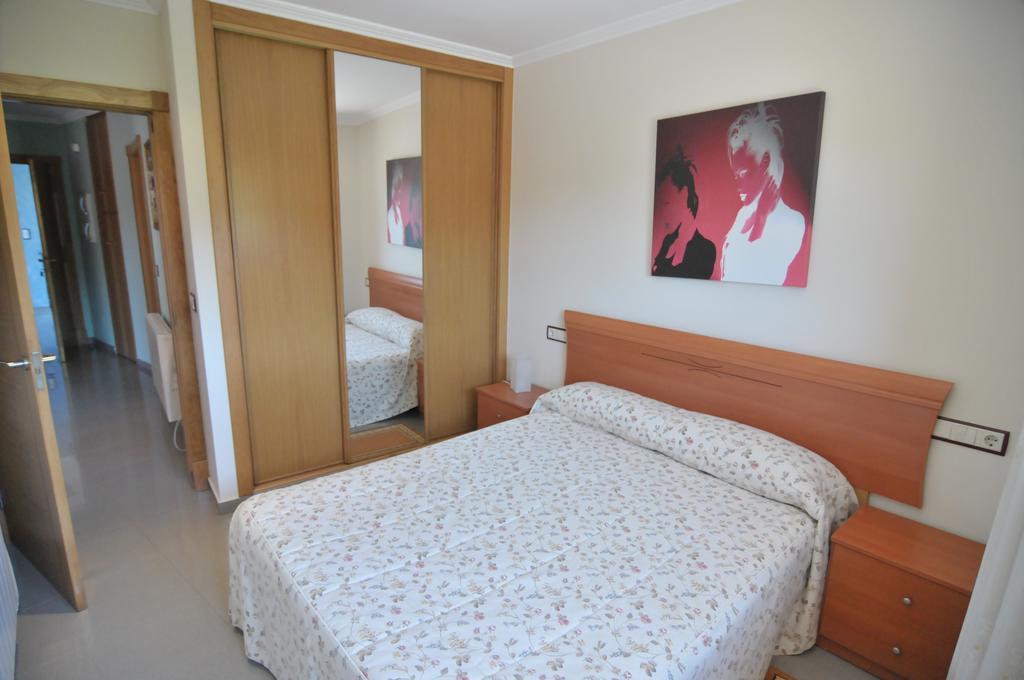 Apartamentos Turisticos Vilagarcia- Rio Ulla Вілагарсія-де-Ароуса Номер фото