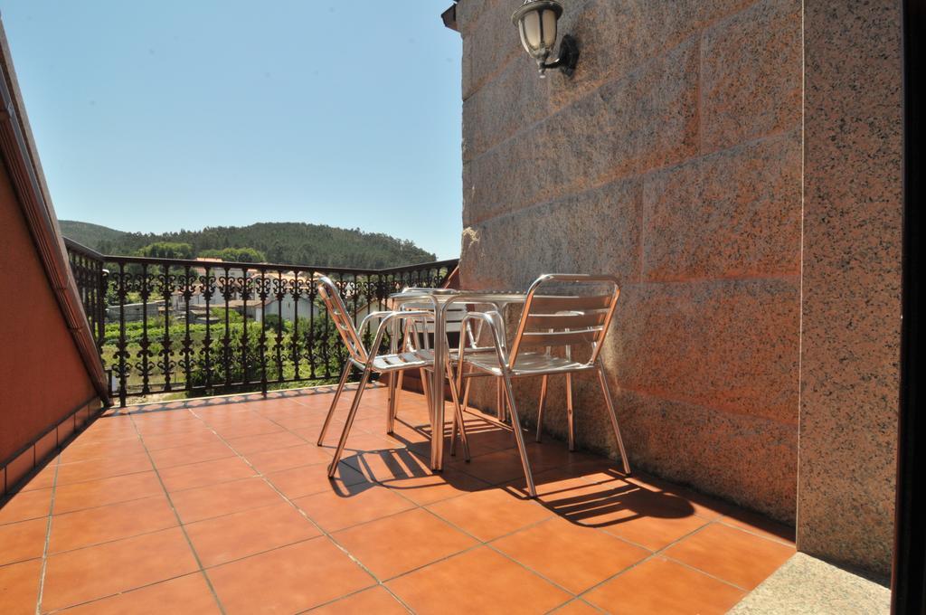 Apartamentos Turisticos Vilagarcia- Rio Ulla Вілагарсія-де-Ароуса Номер фото
