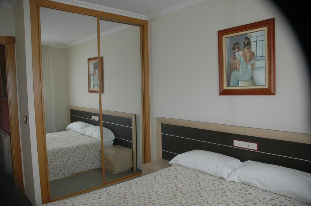 Apartamentos Turisticos Vilagarcia- Rio Ulla Вілагарсія-де-Ароуса Номер фото