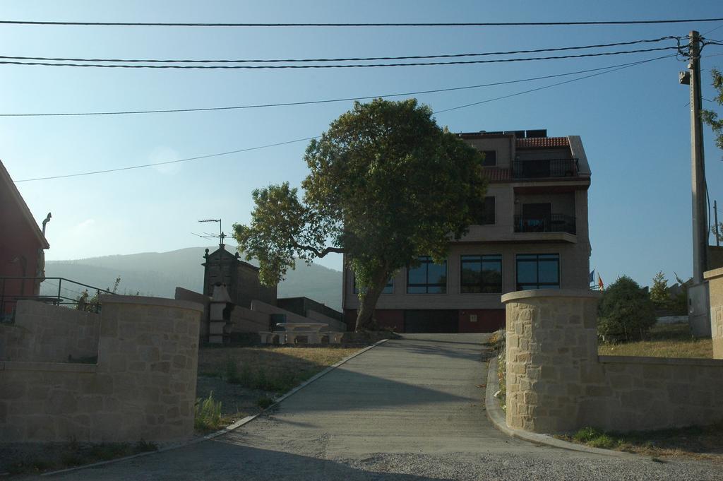 Apartamentos Turisticos Vilagarcia- Rio Ulla Вілагарсія-де-Ароуса Екстер'єр фото