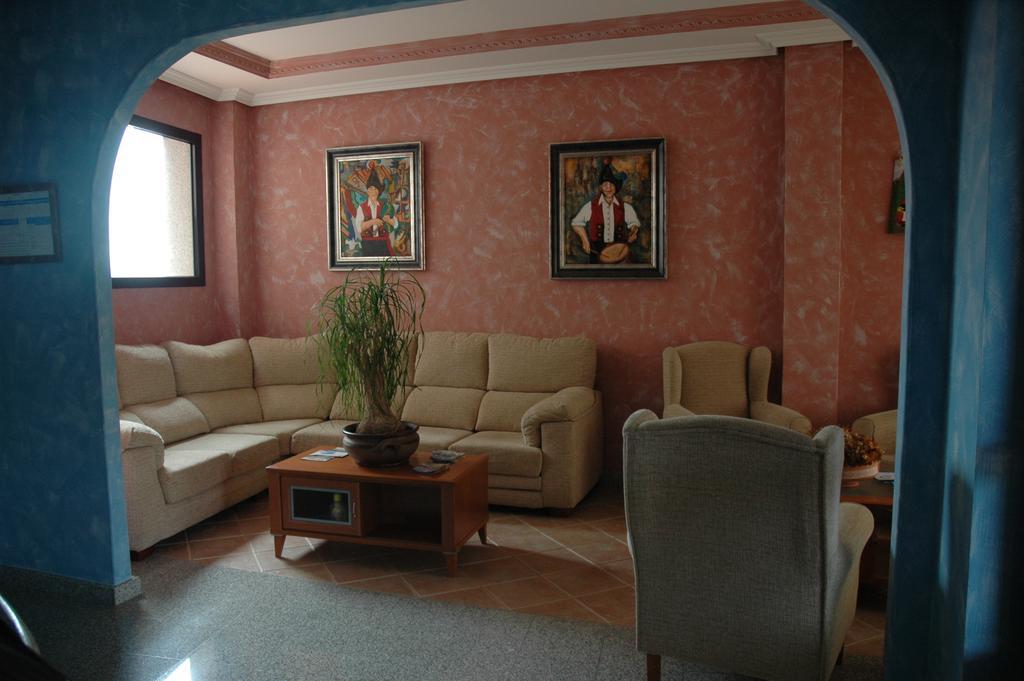 Apartamentos Turisticos Vilagarcia- Rio Ulla Вілагарсія-де-Ароуса Номер фото